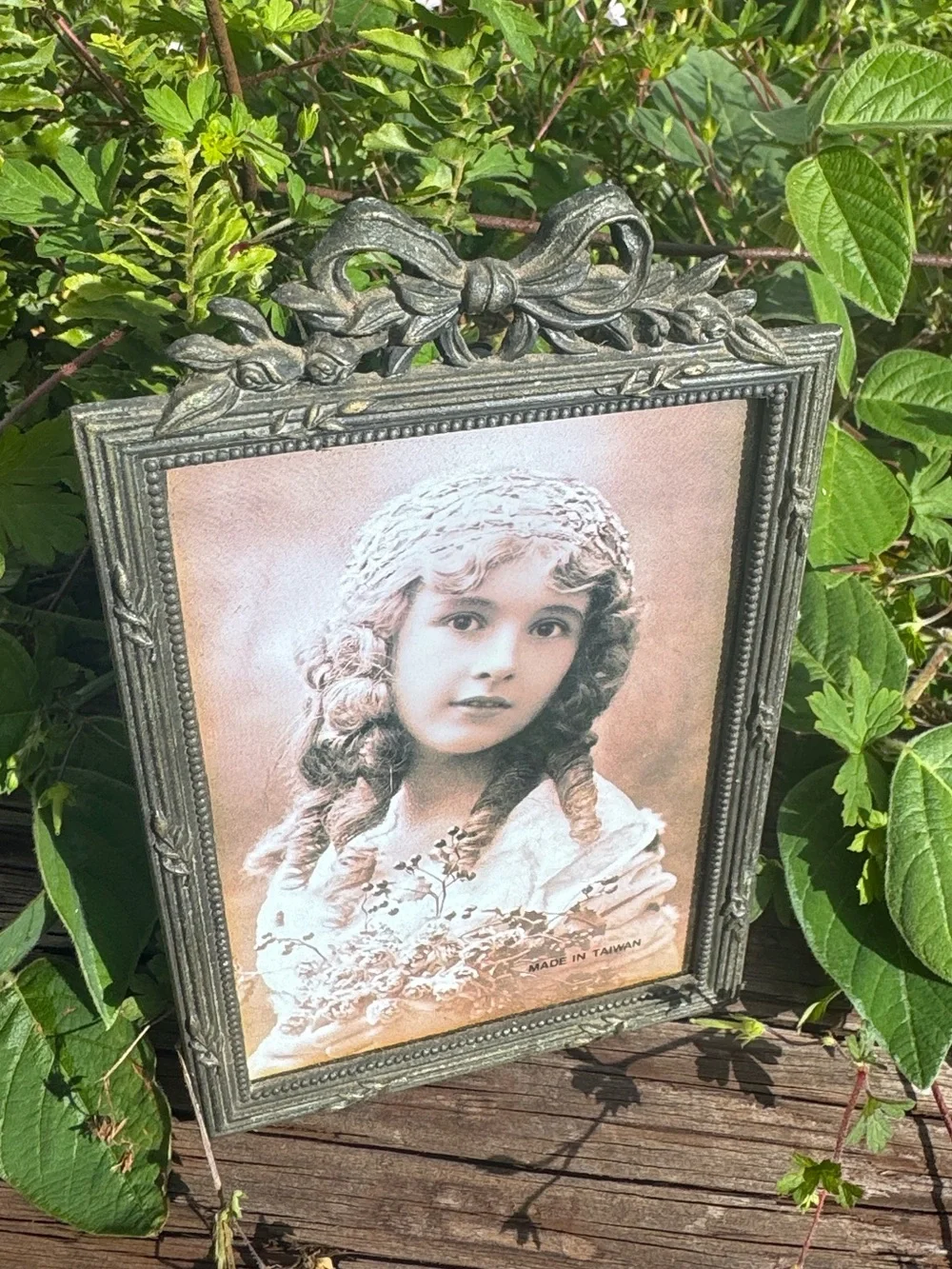Vintage Small Picture Frame Ornate Scroll Rectangle Sliver Romantic 4x3